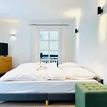 Birken Apartment- 4 Personen-balkon- Waschmaschine-parkplatz *